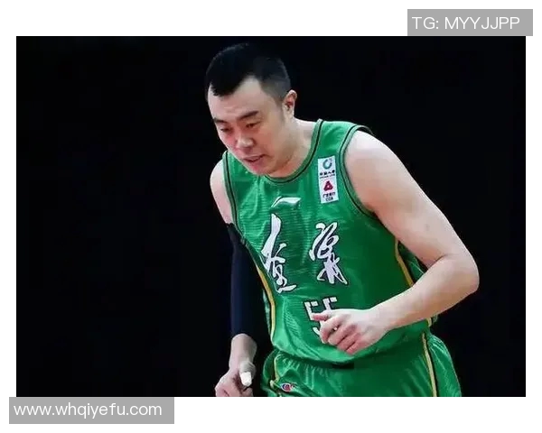 韩德君：从篮球场上的巨人到中国篮球的传奇领袖之路